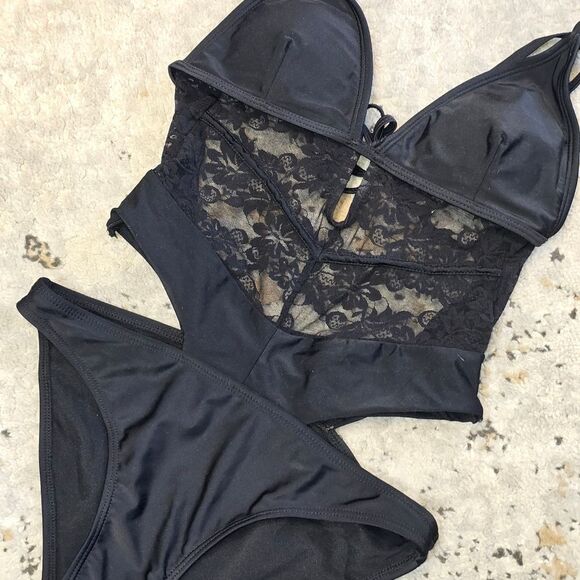 Sexy Black Lace Cutout Swimsuit - Picture 2 of 14
